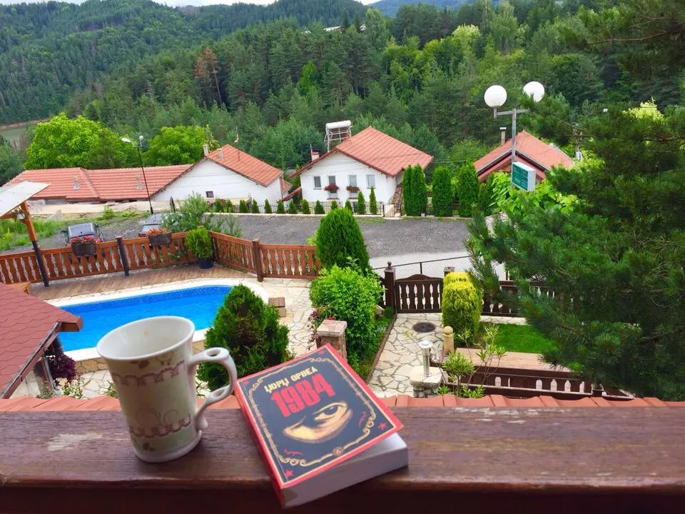 Вила „Лина 2 & 3“